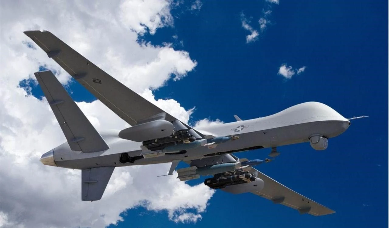 Defensa antiaérea iraní advierte a dron estadounidense cerca del Estrecho de Ormuz.