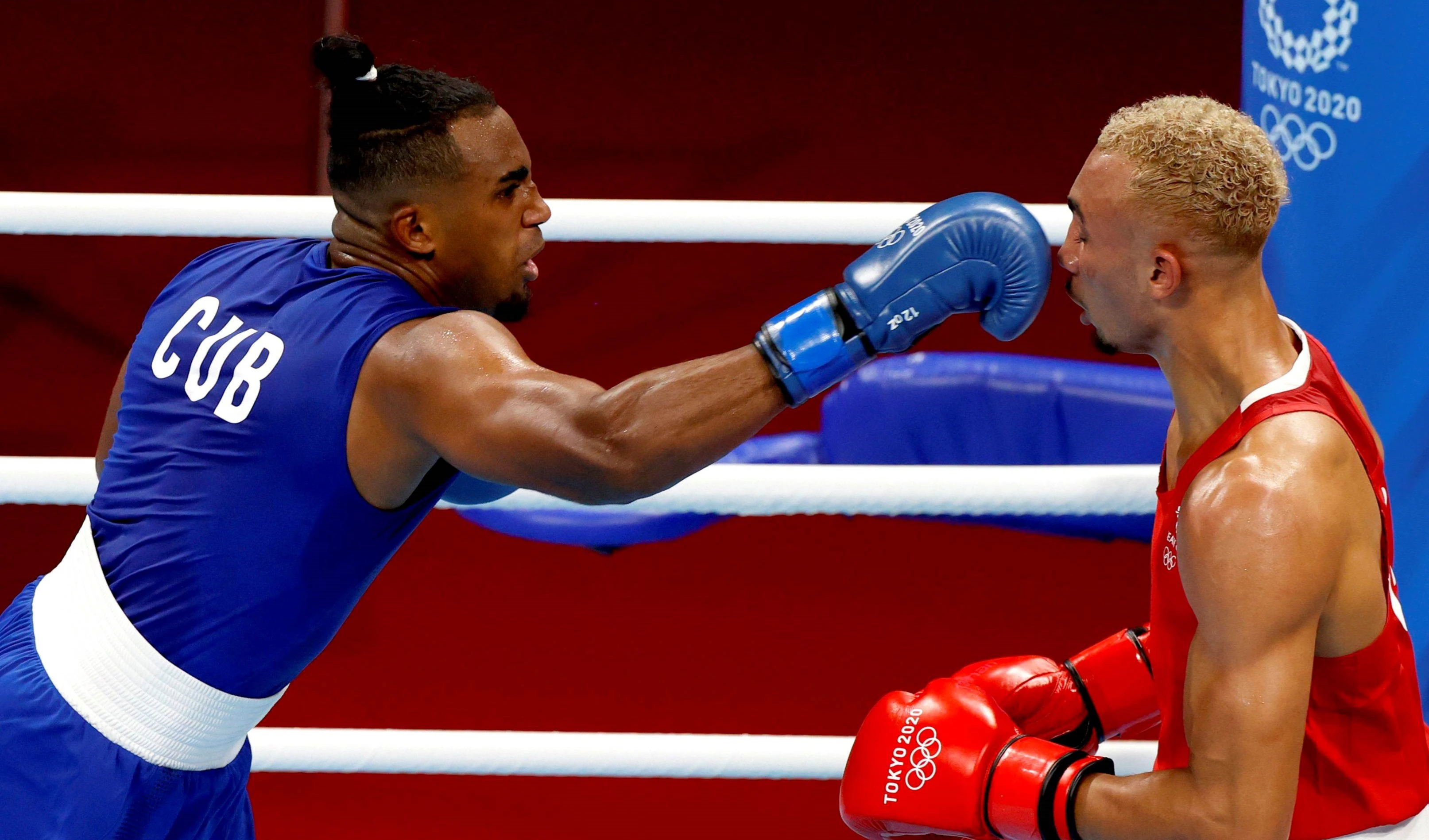 Boxeador cubano López consigue bicampeonato olímpico en Tokio 2020