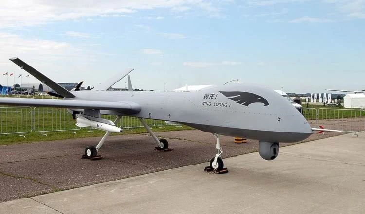 Defensa antiaérea yemenita derriba dron espía saudita en Saada.