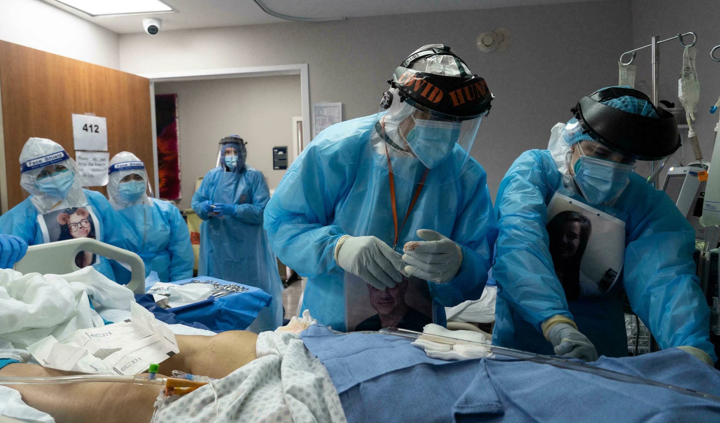 Colapso sanitario en EE.UU. obliga a racionar la atención a pacientes con Covid-19