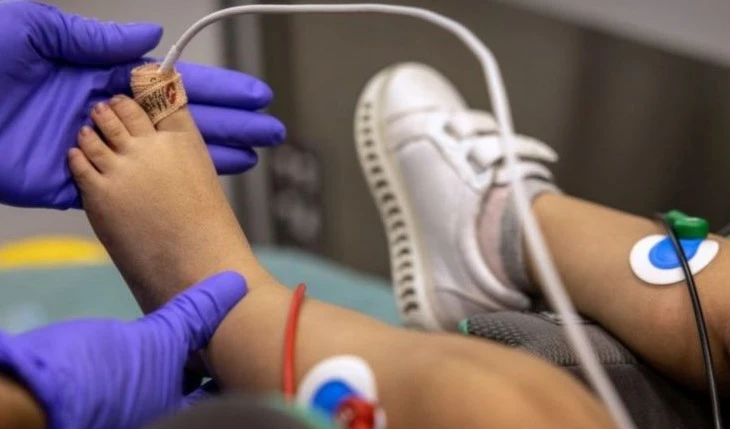 Testimonio de una pediatra en EEUU: Desgarrador ver a niños intubados por Covid-19