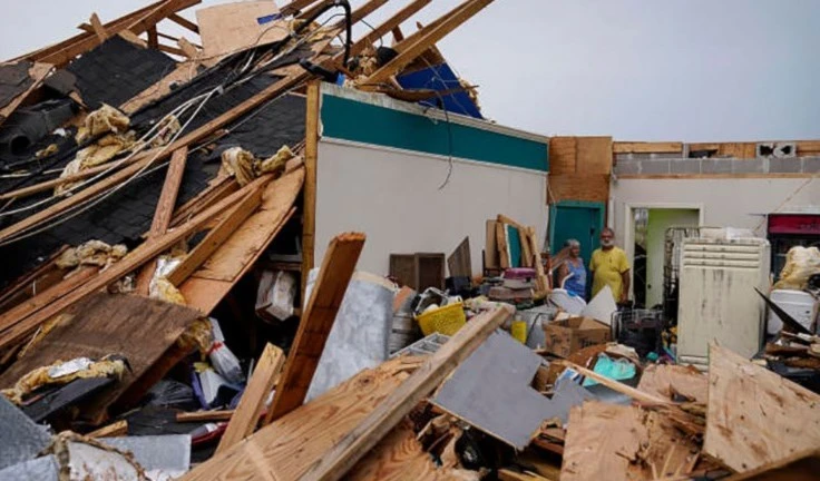 Luisiana: A una semana del paso de Ida, zonas bajo agua y a oscuras