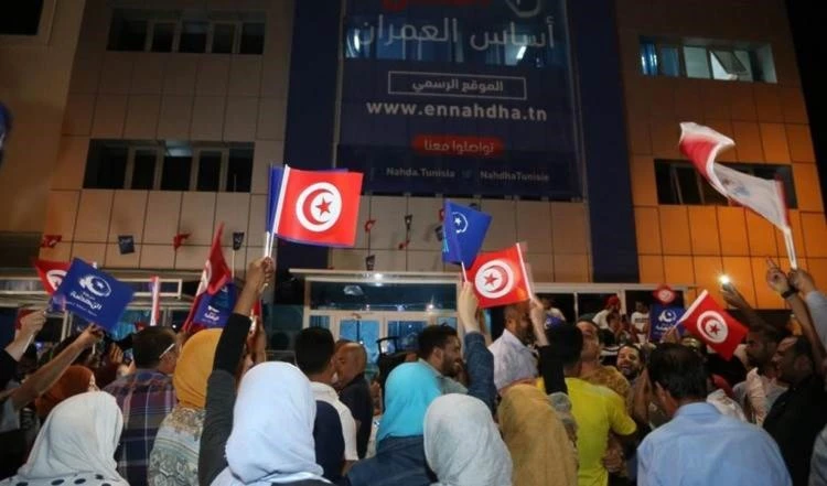 Movimiento tunecino Al Nahda llama a manifestarse contra el presidente Saied.