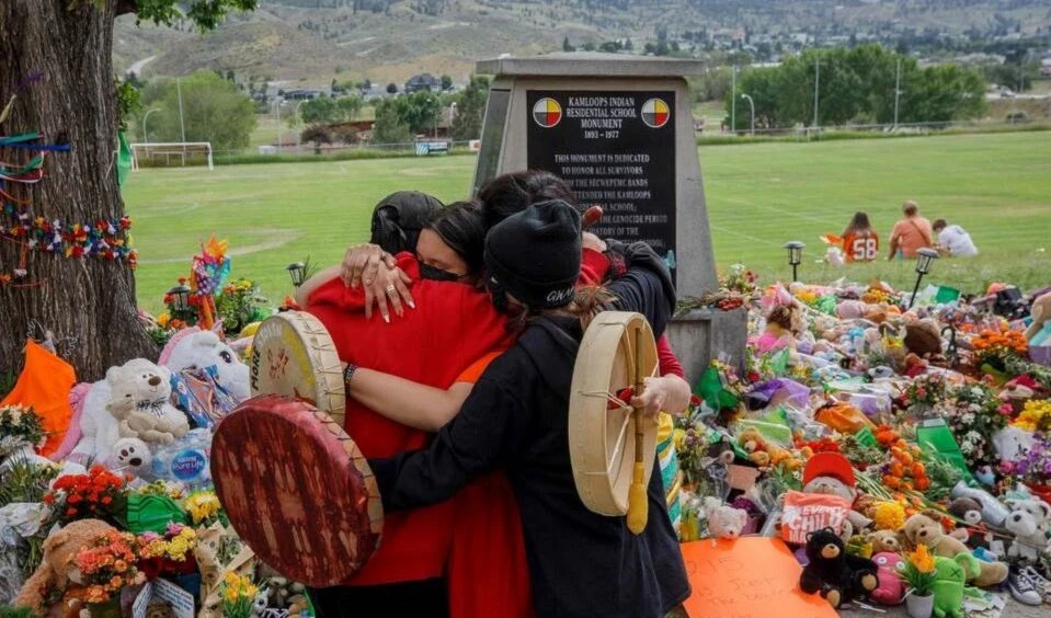 Encuentran en Canadá nueva tumba de niños indígenas cerca de internado Encuentran en Canadá nueva tumba de niños indígenas cerca de internado