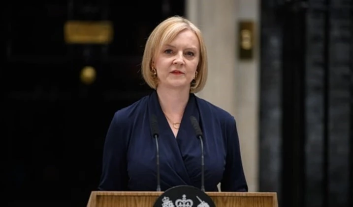 Diputados conservadores del Reino Unido buscan expulsar a Liz Truss