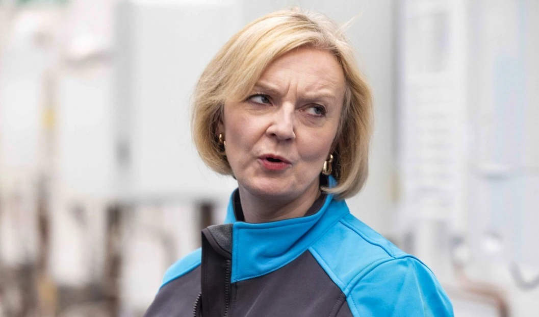 Por suerte para Liz Truss la ley establece que el primer ministro británico está a salvo de un desafío formal durante su primer año en el cargo.