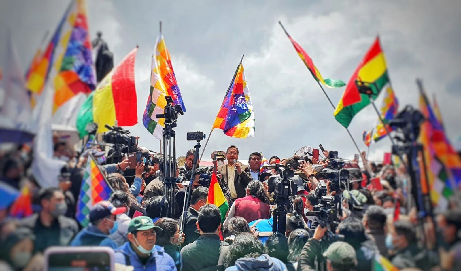 Presidente boliviano reitera compromiso de no traicionar al pueblo