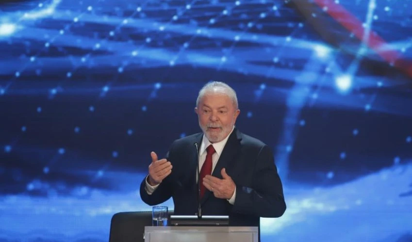 Lula denuncia a Bolsonaro por divulgar noticias falsas