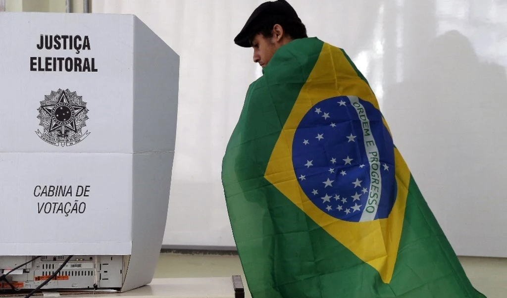 Buena la afluencia de votantes en elecciones brasileñas