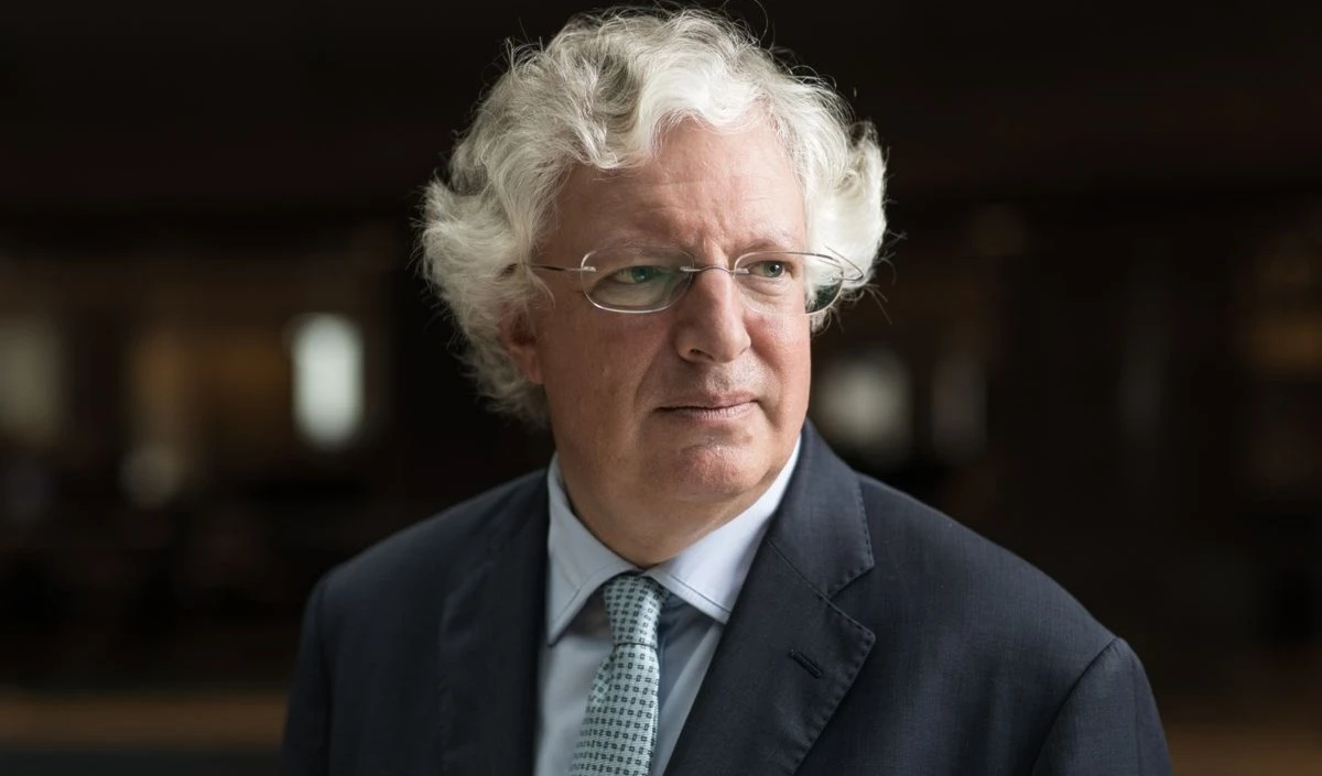 La economía del Reino Unido está "francamente condenada", consideró Guy Hands. La economía del Reino Unido está "francamente condenada", consideró Guy Hands.