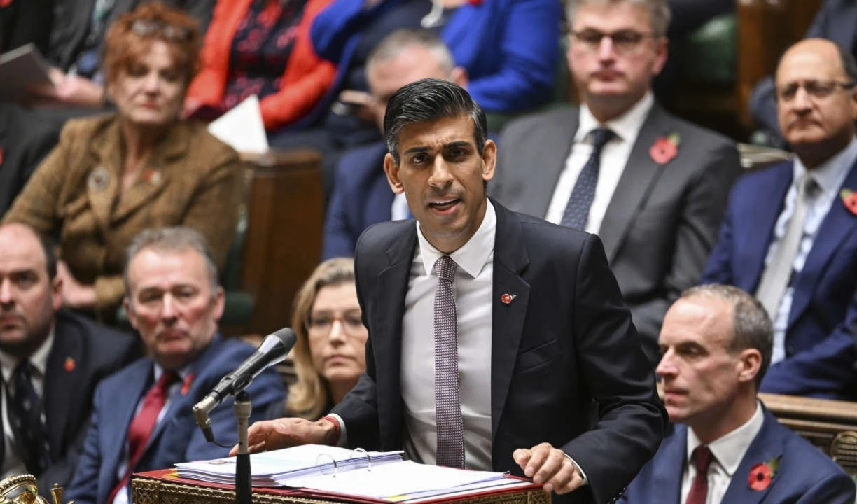 Le Monde: La economía del Reino Unido entra en recesión