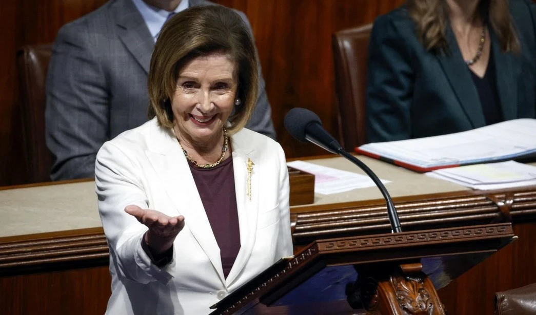Pelosi renuncia como líder demócrata de la Cámara de EE.UU.