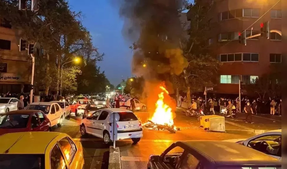 Varios muertos en atentado terrorista en provincia iraní de Juzestán