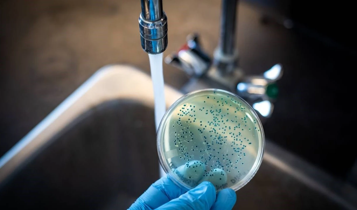 Agua contaminada. Imagen ilustrativa: Redes.