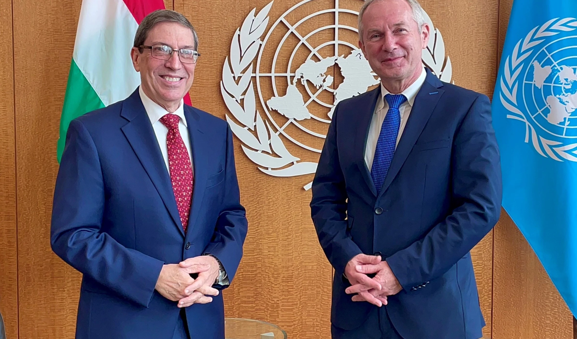 Encuentro entre el canciller cubano (izquierda) y el presidente de la Asamblea General de las Naciones Unidas, Csaba Kőrösi.