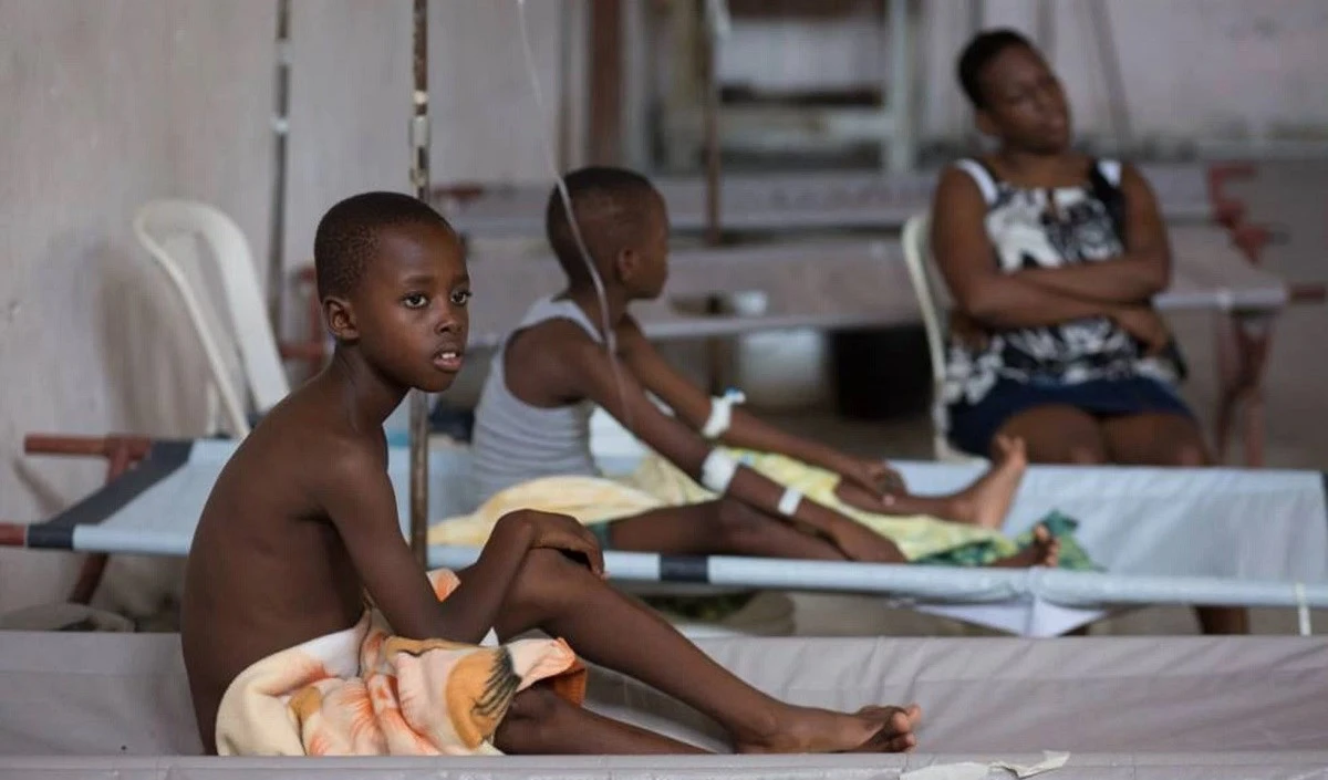 Los menores de cinco años de edad que sufren desnutrición aguda severa son más vulnerables a contraer la enfermedad. Los menores de cinco años de edad que sufren desnutrición aguda severa son más vulnerables a contraer la enfermedad.