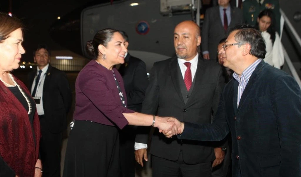 Presidente de Colombia en México para reunión con López Obrador