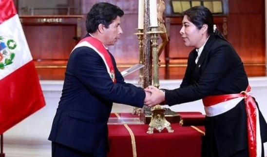 Perú tiene nueva jefa del Consejo de ministros