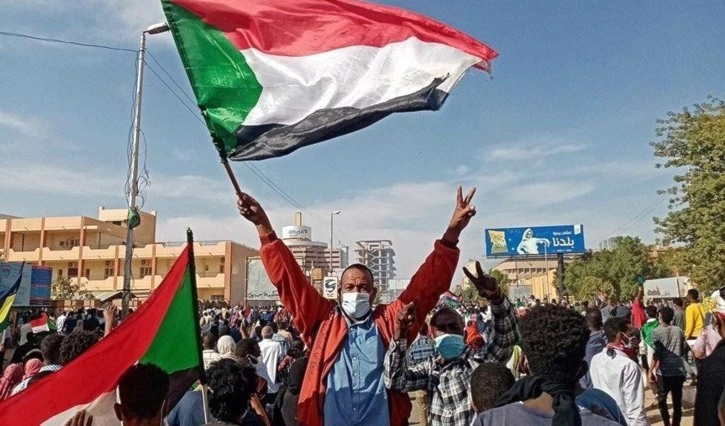 Sudán: Coalición opositora lista para firmar un acuerdo con militares