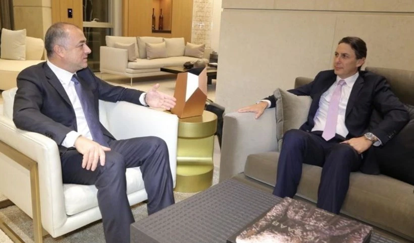 El vicepresidente del parlamento libanés, Elias Bou Saab, y el negociador estadounidense Amos Hochstein. El vicepresidente del parlamento libanés, Elias Bou Saab, y el negociador estadounidense Amos Hochstein.