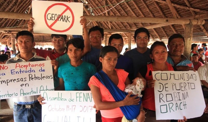 Las naciones indígenas se movilizan en defensa de sus territorios cuando sus exigencias son desoídas.