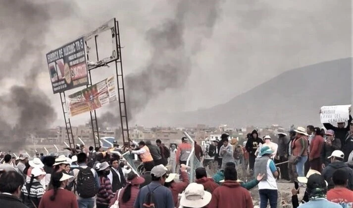 Protestan en Perú dejan ya siete fallecidos