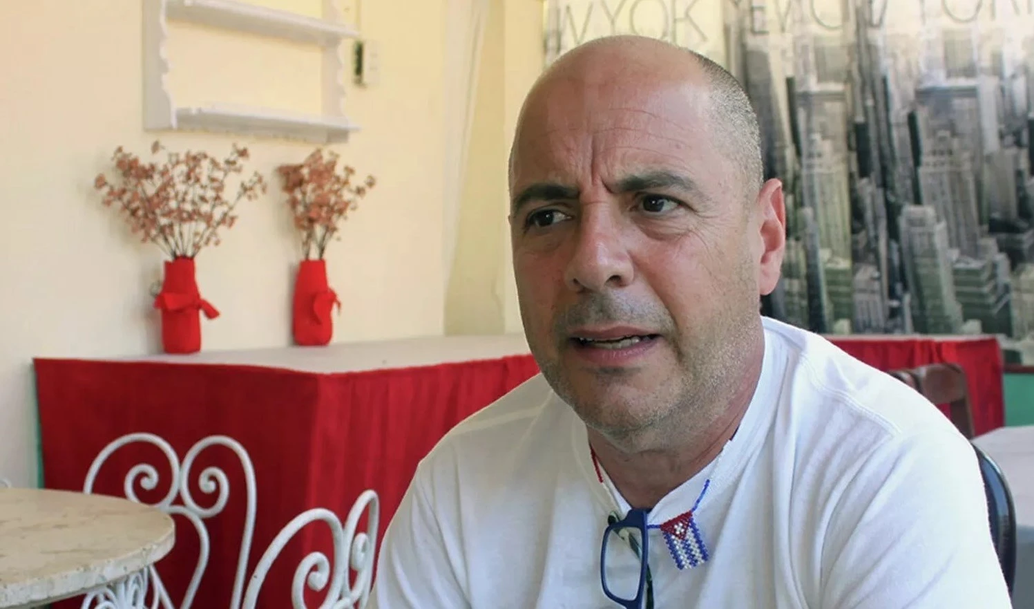 Carlos Lazo, coordinador del proyecto solidario Puentes de Amor.