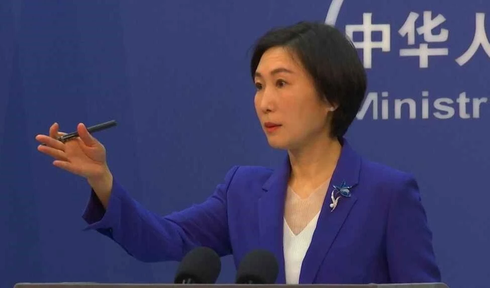 La vocera del Ministerio de Exteriores de China, Mao Ning, exhortó a la Casa Blanca a dejar de lanzar acusaciones y calumnias contra Beijing.