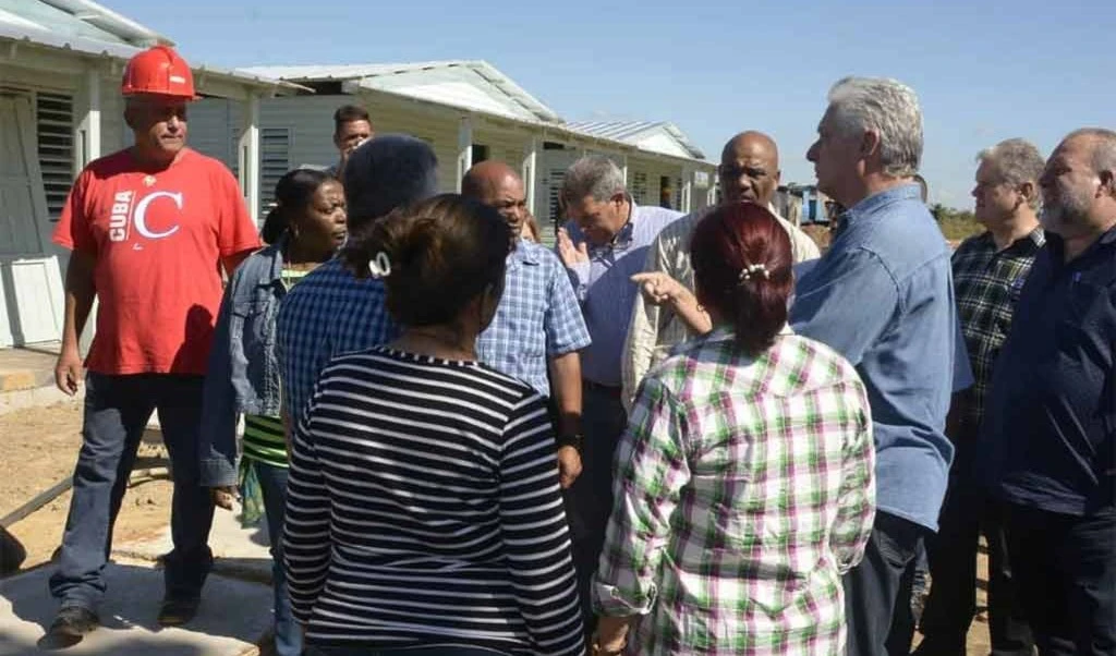 Presidente de Cuba recorre occidental provincia de Pinar del Río Presidente de Cuba recorre occidental provincia de Pinar del Río