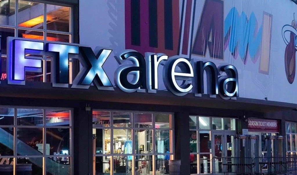 Ejecutivos de criptobolsa FTX recibieron dinero en préstamos ocultos