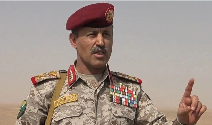 El ministro de Defensa del gobierno de Saná, general de división Mohammad Al-Atifi. El ministro de Defensa del gobierno de Saná, general de división Mohammad Al-Atifi.