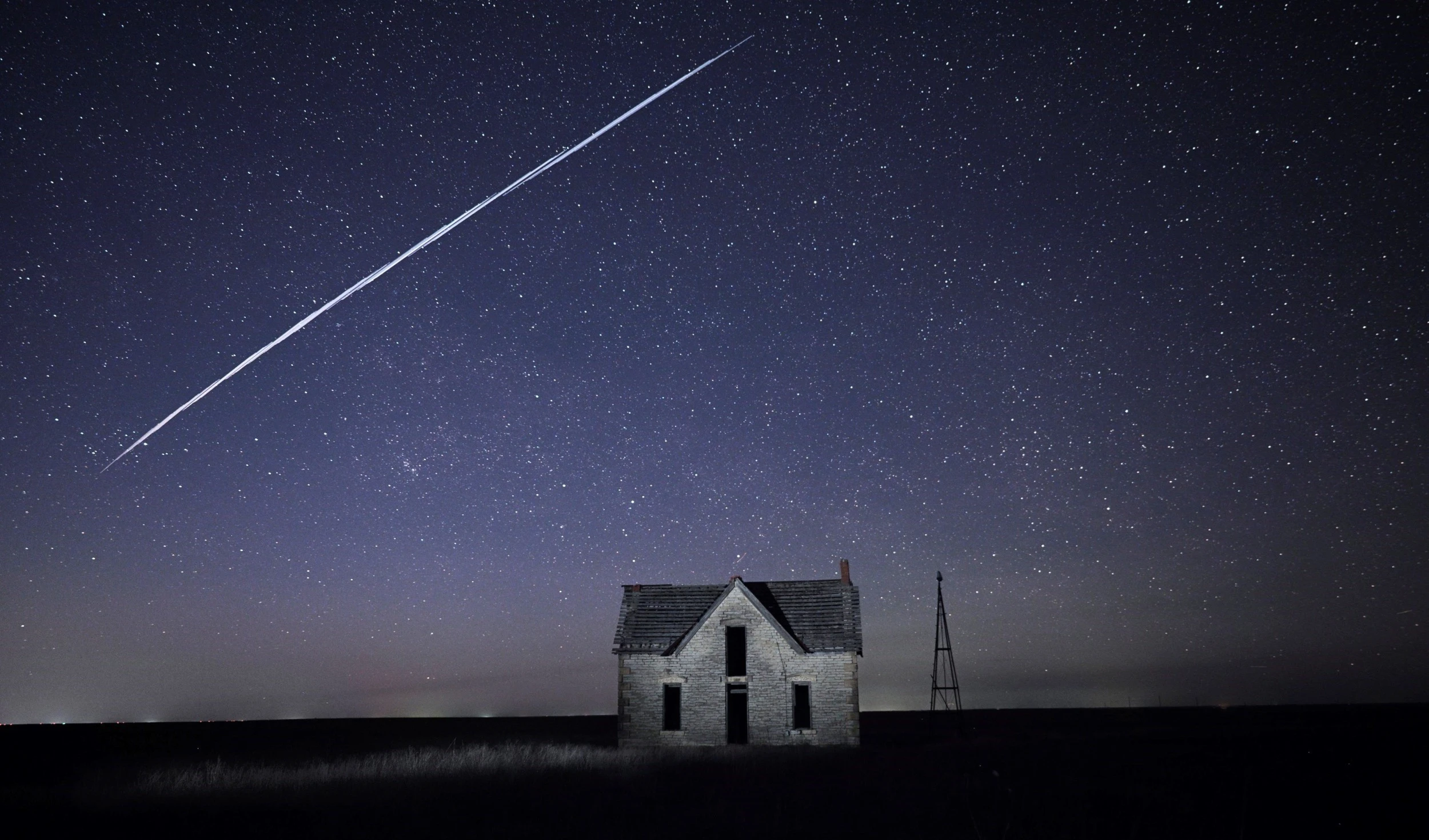 Tren de satélites Starlink. Foto: AP.