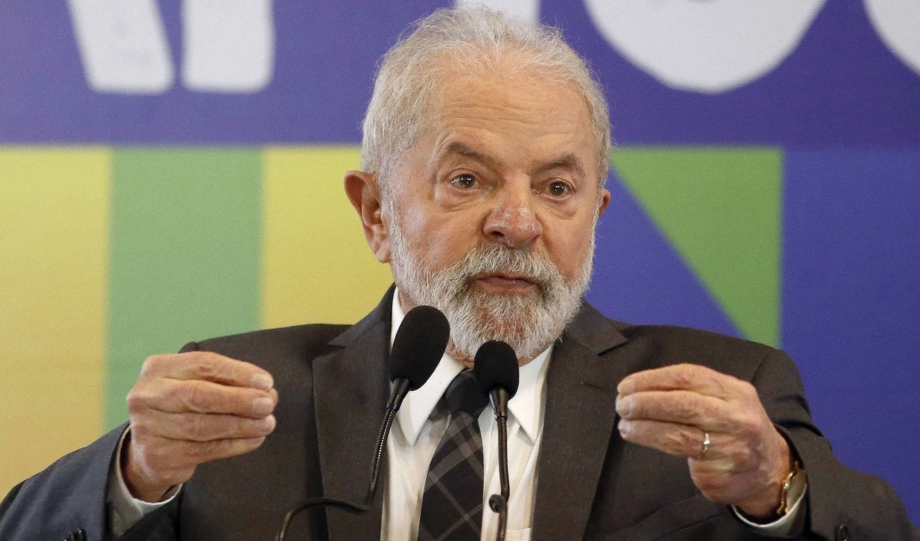 Luiz Inácio Lula da Silva, futuro presidente de Brasil.