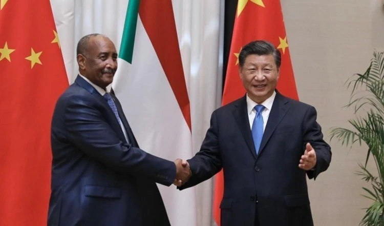 Encuentro entre Xi Jinping y Abdel Fattah al-Burhan. Encuentro entre Xi Jinping y Abdel Fattah al-Burhan.