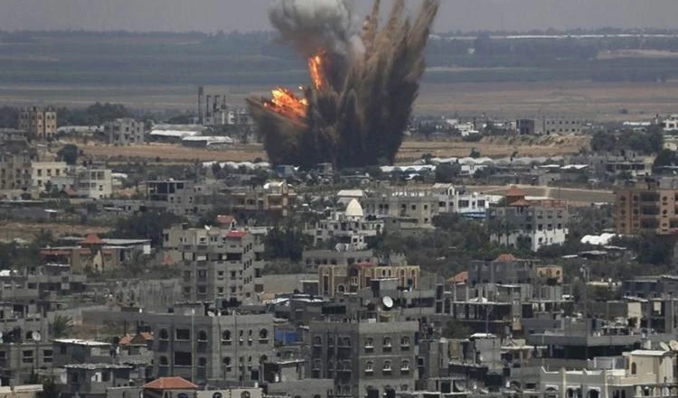 Coalición saudí ataca al área de recolección de desechos de municiones en Saná