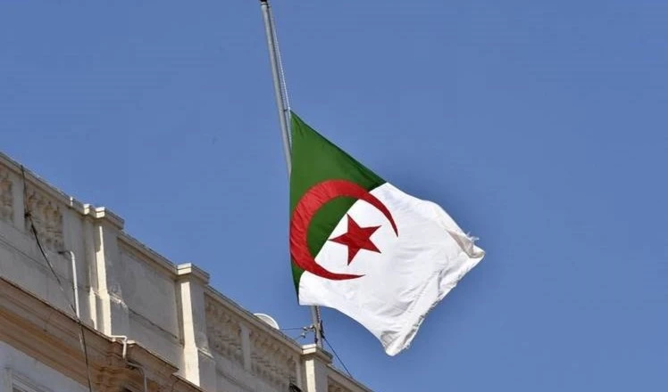 Argelia busca construir una asociación estratégica con Teherán