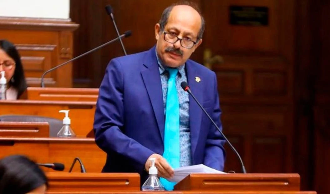 Perú sigue en tensión, nuevo Primer Ministro acusado de violencia familiar