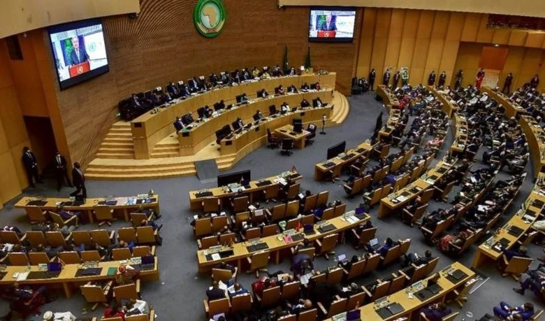 Irán y Siria celebran revocación del estatus de observador de "Israel" en la UA.