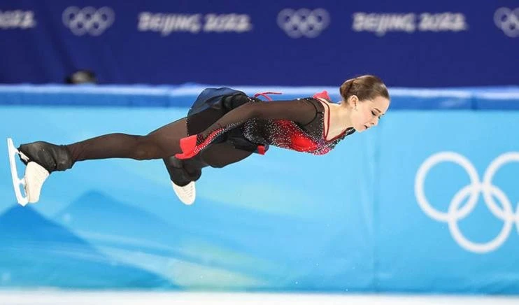 La rusa Camila Valíyeva y su salto cuádruple en Beijing 2022. La rusa Camila Valíyeva y su salto cuádruple en Beijing 2022.