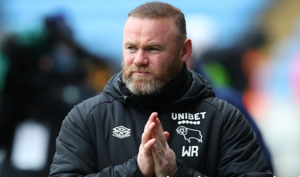 Wayne Rooney lanza candidatura para entrenar al Manchester United