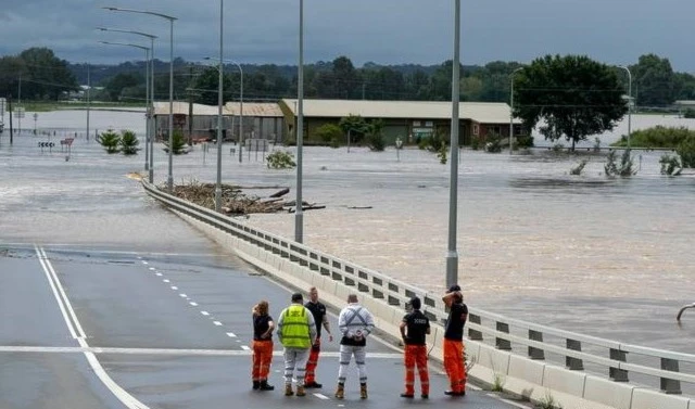 Fuertes lluvias en Australia provoca evacuación de medio millón de personas
