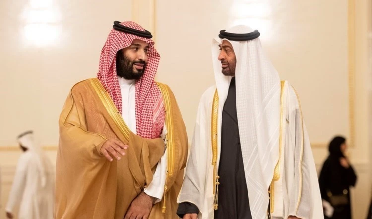 Bin Salman y Bin Zayed declinan llamadas telefónica con Biden.