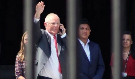 Pedro Pablo Kuczynski, expresidente peruano deja prisión domiciliaria