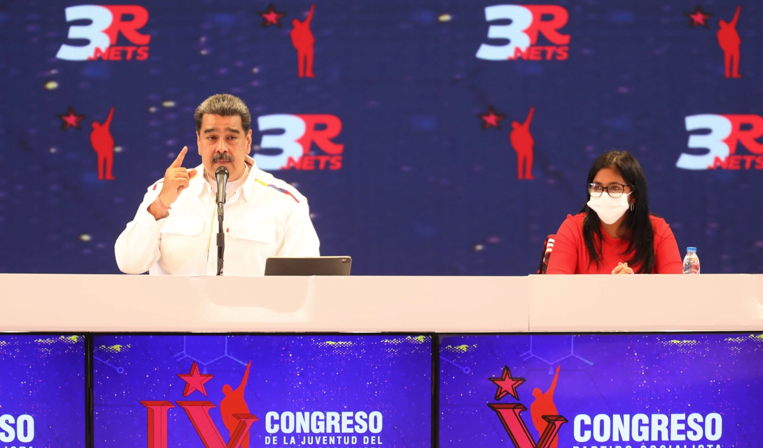 Maduro acusa a Iván Duque de planear sabotajes contra efectivos de la policía venezolana