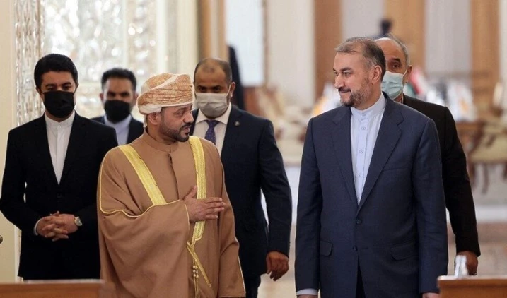 Cancilleres de Irán y Omán discuten sobre el alto al fuego en Yemen y el acuerdo nuclear.