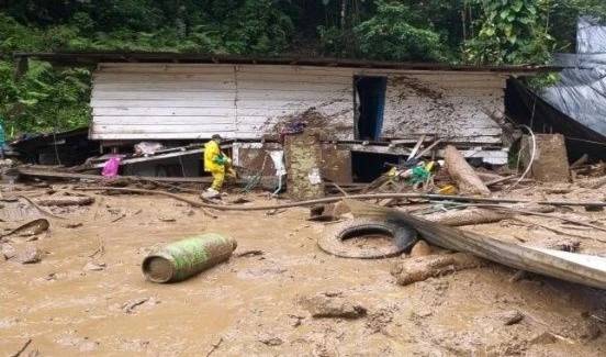 Aumenta cifra de fallecidos por deslizamiento en Abriaquí, Colombia