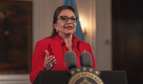 Cuestiona mandataria hondureña legitimidad de Cumbre de las Américas