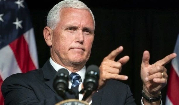 Mike Pence podría postularse contra Trump en 2024.