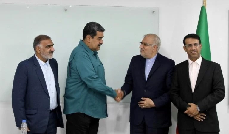 Presidente de Venezuela recibe a ministro del Petróleo de Irán.