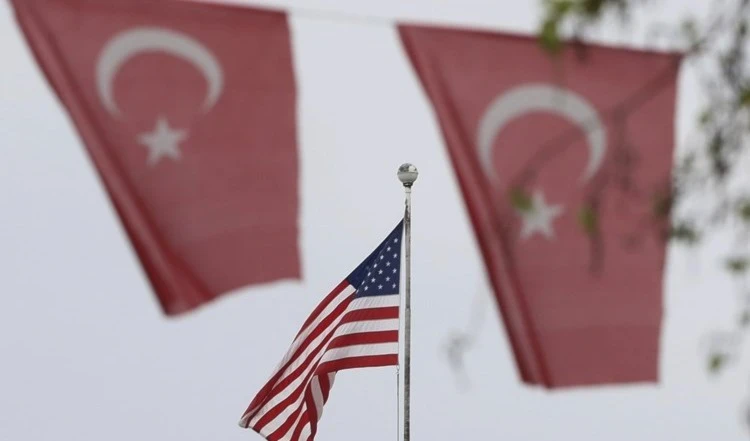 Turquía y Estados Unidos discuten sobre la aceptación de Suecia y Finlandia como miembros de la OTAN.